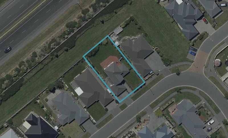 65 Somerville Crescent, Aidanfield, Christchurch - Carousel 1