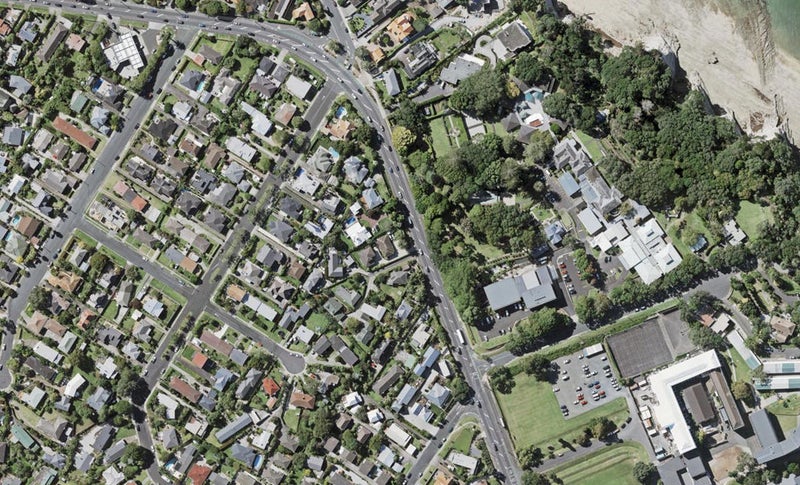 277 Lake Road, Belmont, Auckland - Carousel 1
