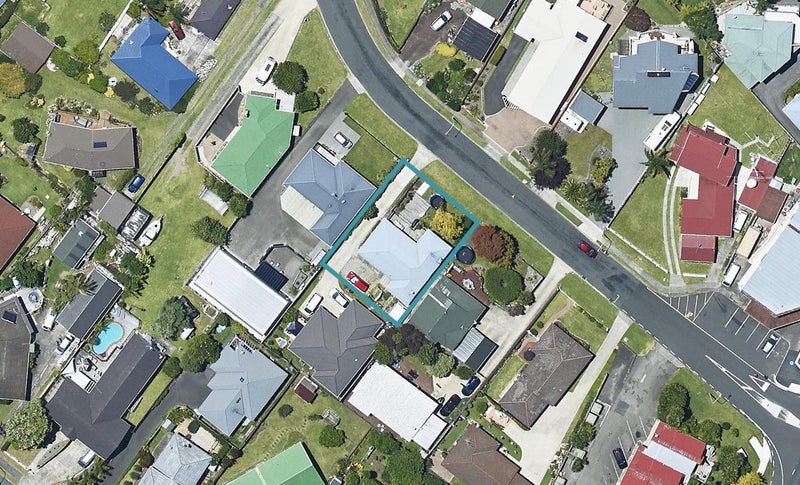 10 Vine Avenue, Maungatapu, Tauranga - Carousel 1
