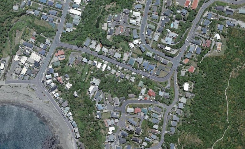 24 Robertson Street, Owhiro Bay, Wellington - Carousel 1