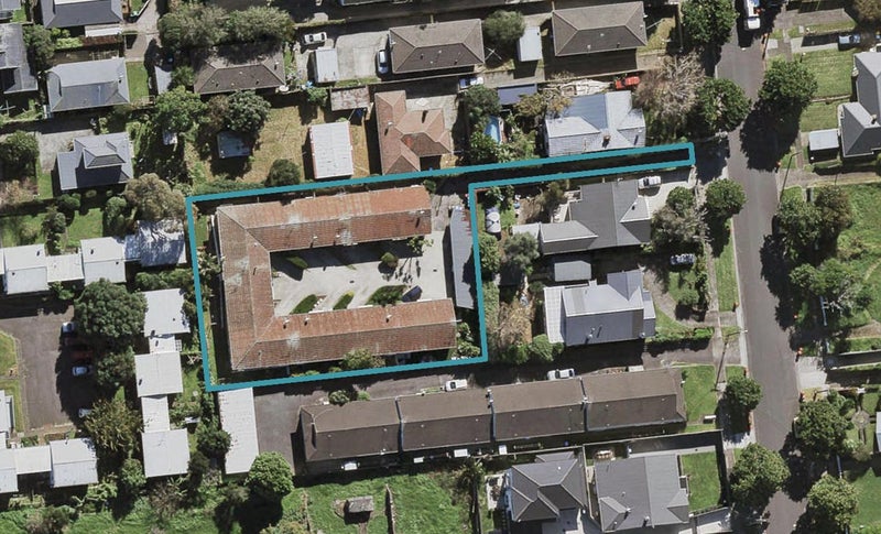 8/0 Spring Street, Onehunga, Auckland - Carousel 1
