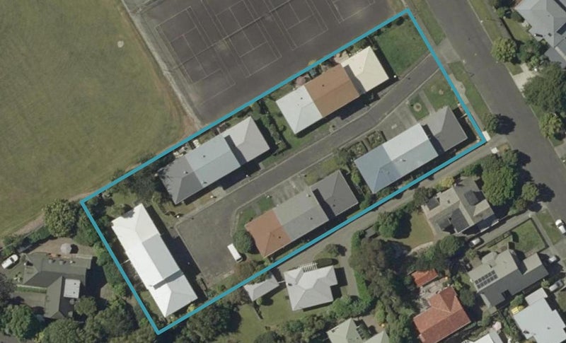 7 Collingwood Court, Hokowhitu, Palmerston North - Carousel 1