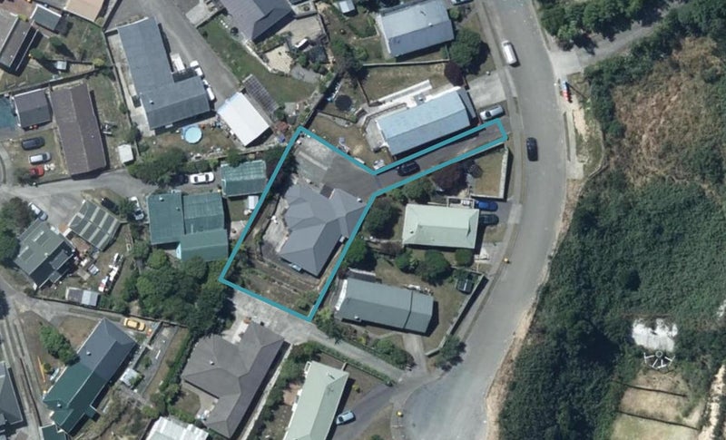 4 Ribbonwood Terrace, Ranui, Porirua - Carousel 1