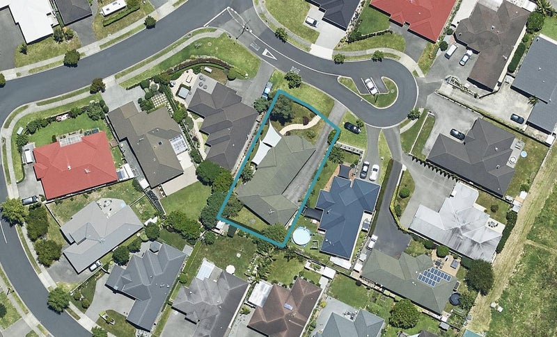 6 Lochay Place, Pyes Pa, Tauranga - Carousel 1