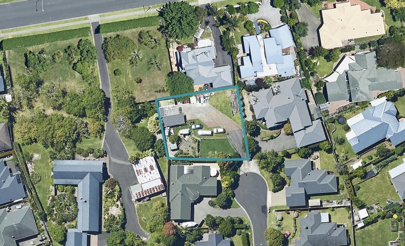 7 Lanark Place, Bethlehem, Tauranga - Carousel 1