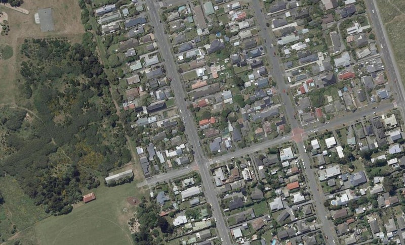 271 Estuary Road, South New Brighton, Christchurch - Carousel 1