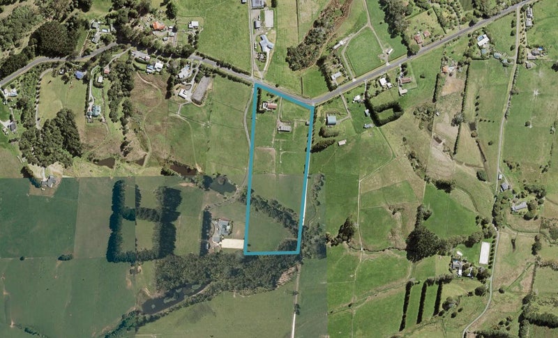 155 Hanham Road, Kumeu - Carousel 1