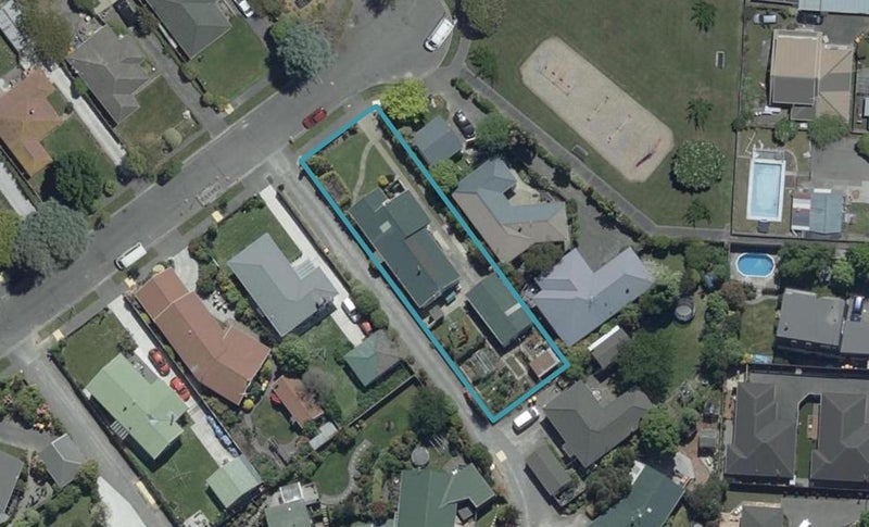 26 Canberra Place, Redwood, Christchurch - Carousel 1