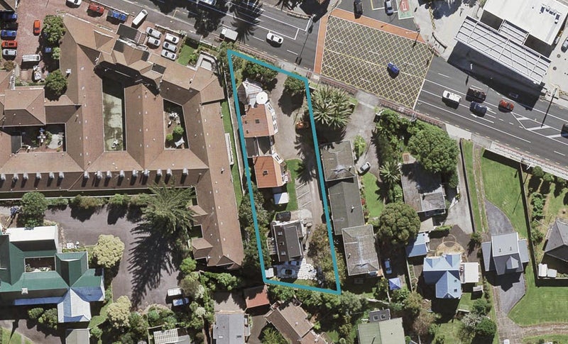 3/50 Onewa Road, Northcote Point, Auckland - Carousel 1