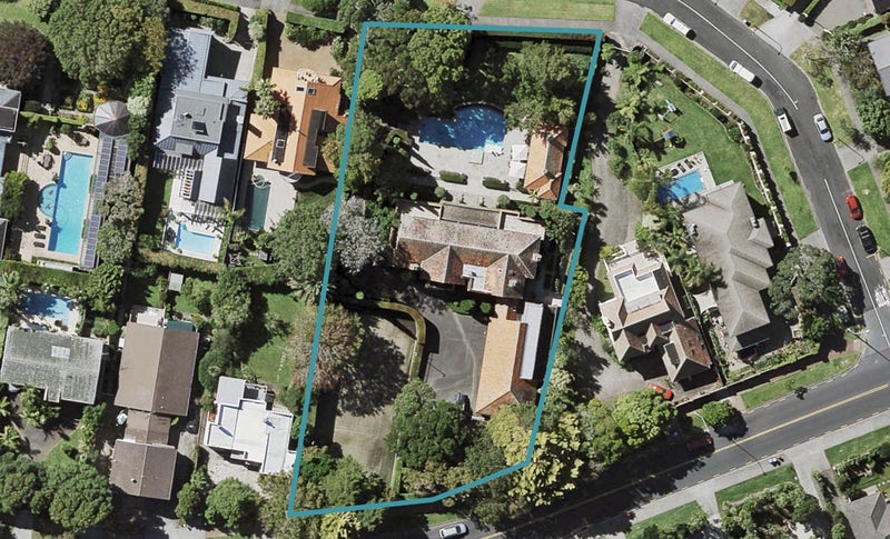 83 Godden Crescent, Mission Bay, Auckland - Carousel 1
