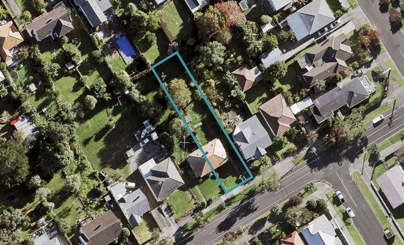 79 Walker Road, Point Chevalier, Auckland - Carousel 1