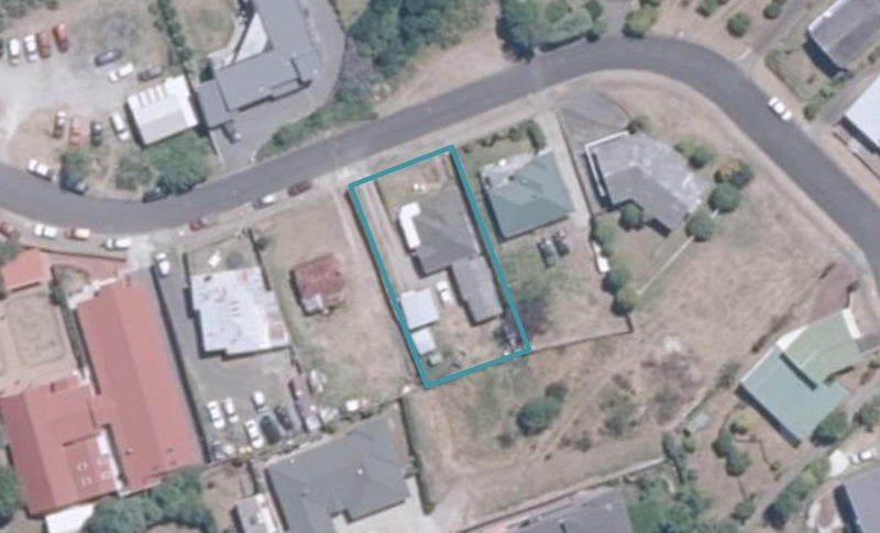 11 Hinerau Grove, Waipahihi, Taupo - Carousel 1