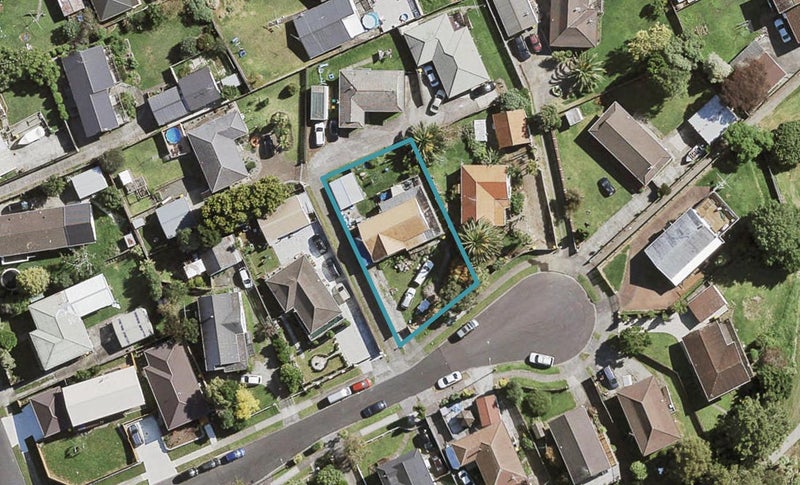 26 McQuarrie Avenue, Wattle Downs, Auckland - Carousel 1