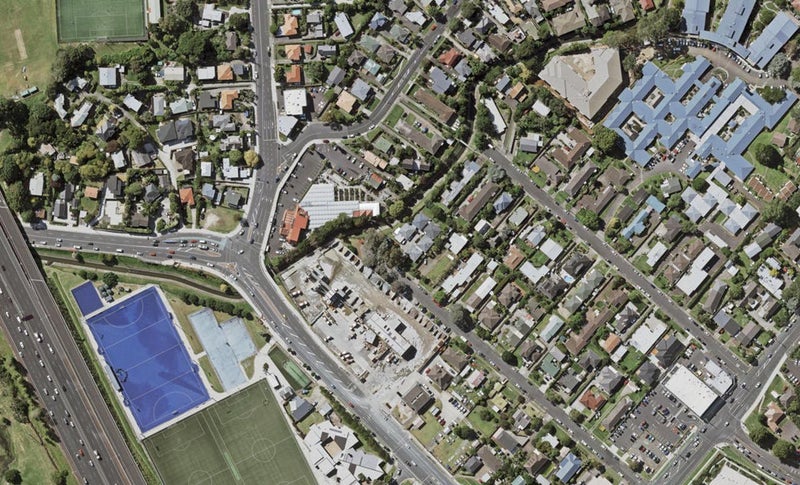 3/21 Thornton Road, Milford, Auckland - Carousel 1