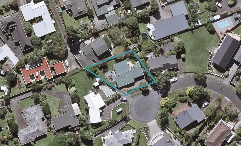 14 Cabot Place, Frankleigh Park, New Plymouth - Carousel 1