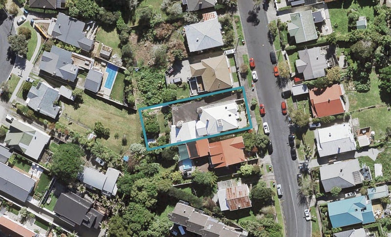 38 Mountain View Road, Morningside, Auckland - Carousel 1