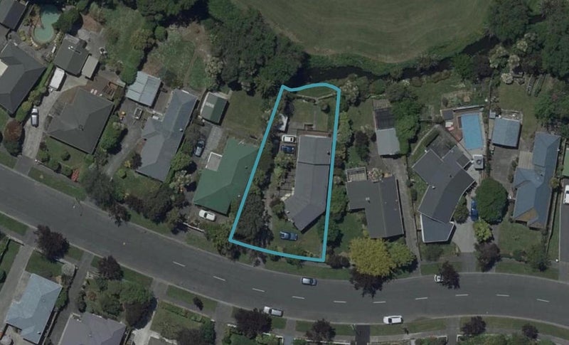 36 Warren Crescent, Hillmorton, Christchurch - Carousel 1