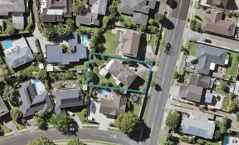 106 Glenmore Road, Sunnyhills, Auckland - Carousel 1