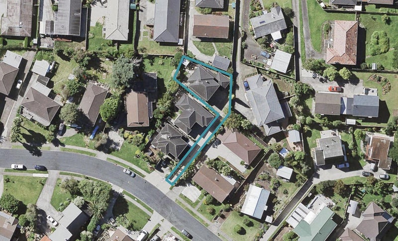 12B Cairngorm Place, Highland Park, Auckland - Carousel 1