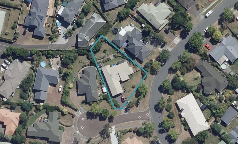 19 Cashmere Place, Flagstaff, Hamilton - Carousel 1