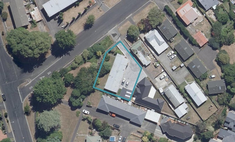 14 Albert Street, Hamilton East, Hamilton - Carousel 1