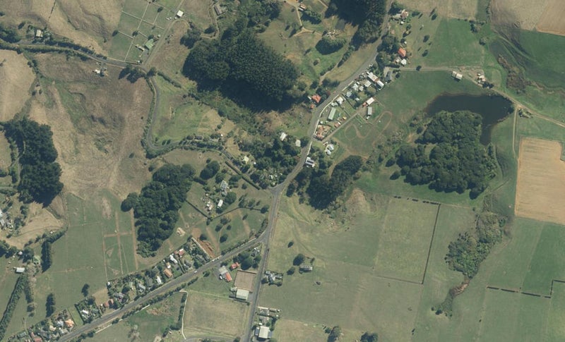 598 Onewhero-Tuakau Bridge Road, Tuakau - Carousel 1
