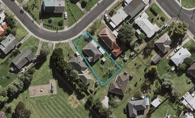 6 Harwood Crescent, Otara, Auckland - Carousel 1