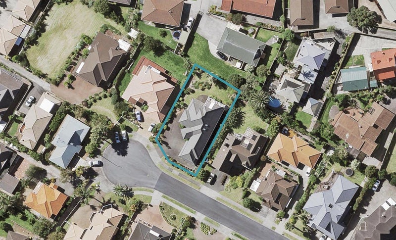 19 McCahill Views, Botany Downs, Auckland - Carousel 1