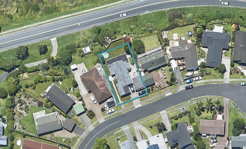 31 Endeavour Avenue, Welcome Bay, Tauranga - Carousel 1