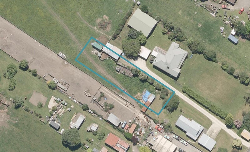 24 Wikitoria Road, Putiki, Whanganui - Carousel 1