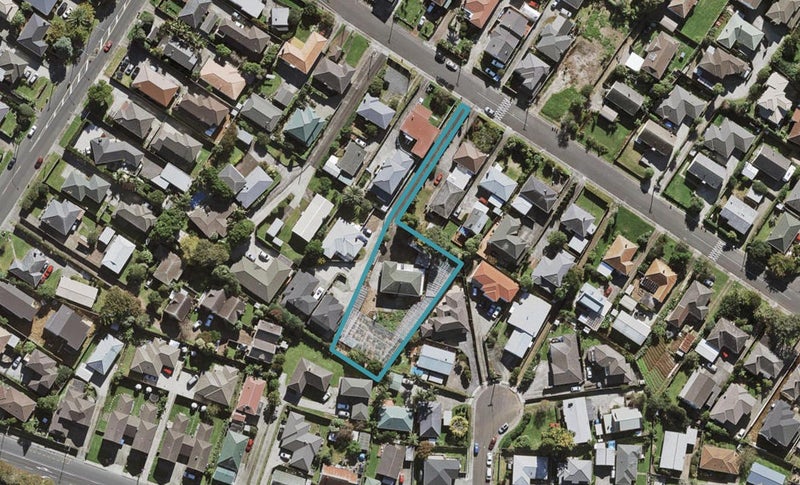 28 Haughey Avenue, Three Kings, Auckland - Carousel 1