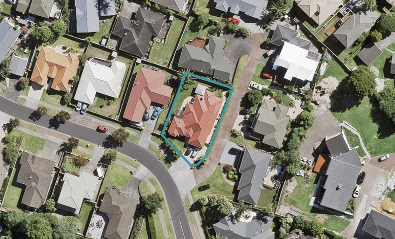 13 Semillon Avenue, Henderson, Auckland - Carousel 1