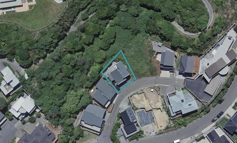 7 Marsh Way, Kaiwharawhara, Wellington - Carousel 1
