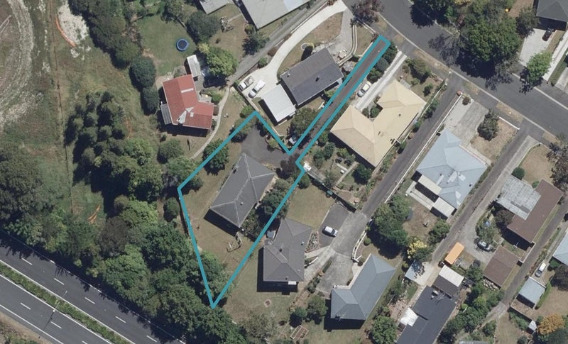 64 Flynn Road, Hillcrest, Hamilton - Carousel 1