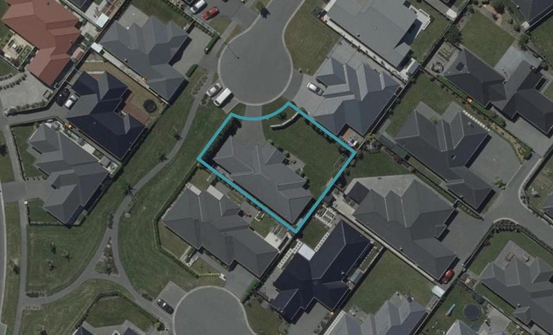 11 Phelan Place, Aidanfield, Christchurch - Carousel 1