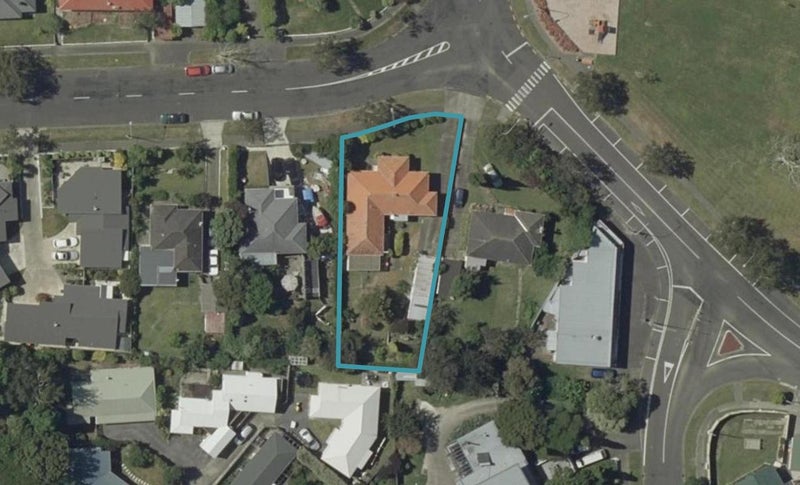 35 Franklin Avenue, Hokowhitu, Palmerston North - Carousel 1