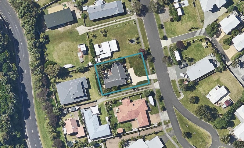 64 Bowentown Boulevard, Bowentown, Waihi Beach - Carousel 1