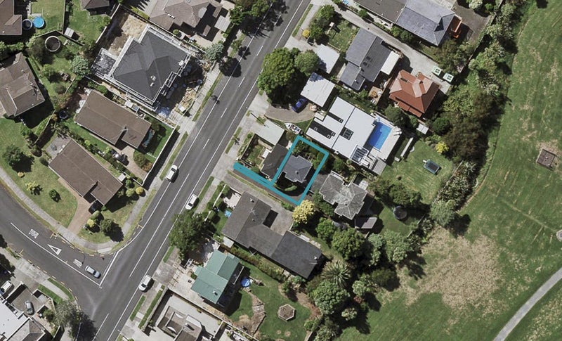 2/127 Grand Drive, Remuera, Auckland - Carousel 1