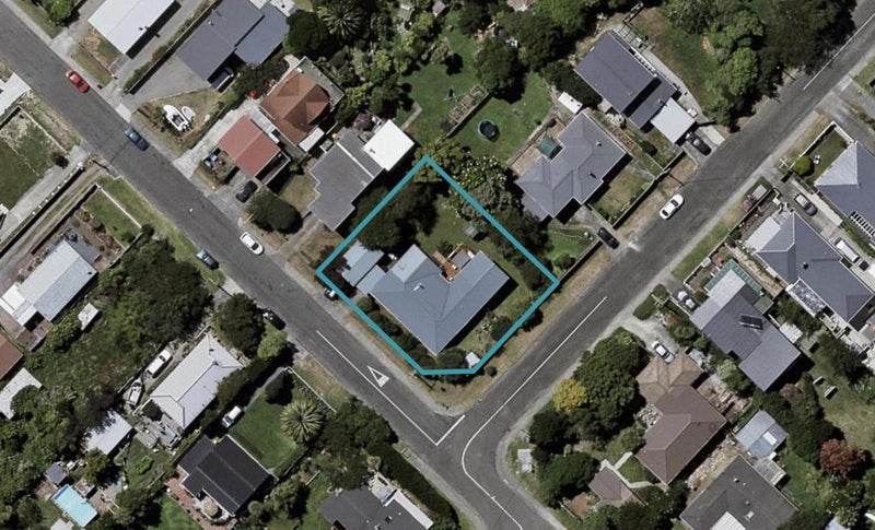 13 Titoki Road, Raumati Beach, Paraparaumu - Carousel 1