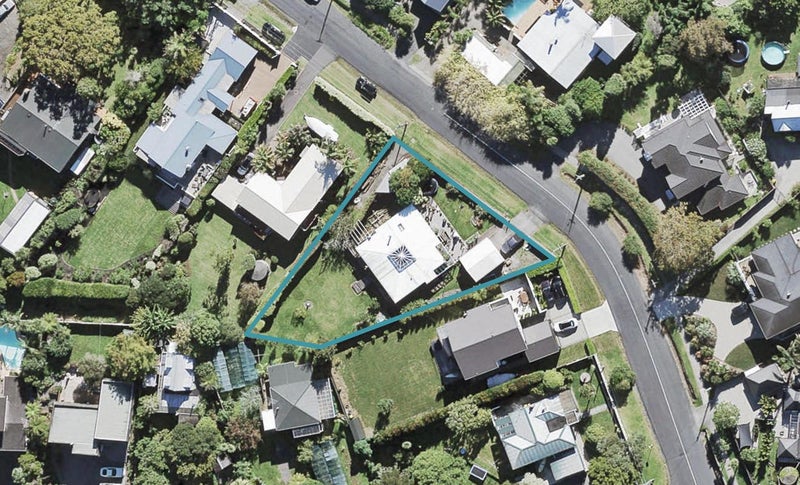 8 Rame Road, Greenhithe, Auckland - Carousel 1