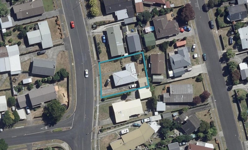 27 Poaka Avenue, Dinsdale, Hamilton - Carousel 1