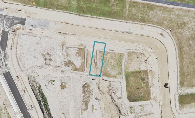 21 Vincent McGrath Crescent, Swanson, Auckland - Carousel 1
