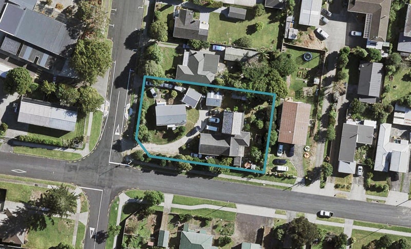 22 Evans Road, Weymouth, Auckland - Carousel 1
