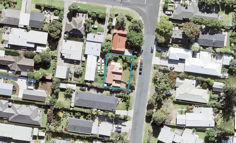 126 The Circle, Manly, Whangaparaoa - Carousel 1