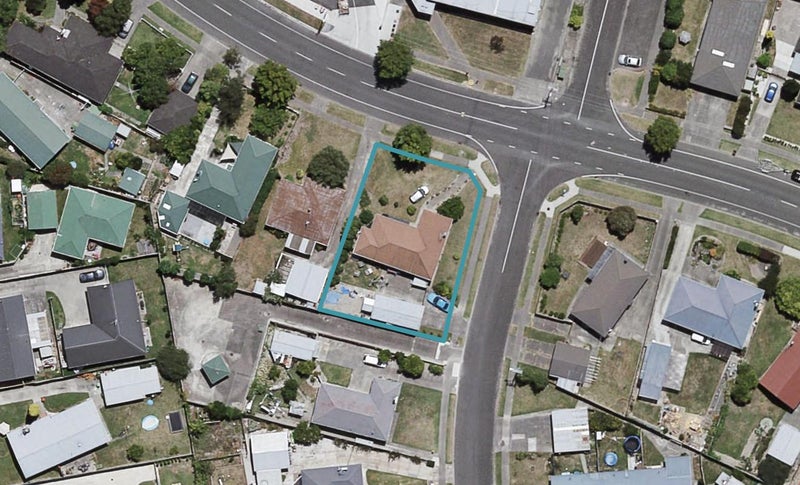 16 Trinity Crescent, Pirimai, Napier - Carousel 1