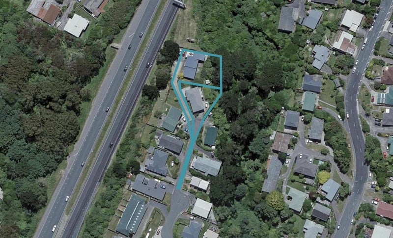 20 Glen Alton Avenue, Paparangi, Wellington - Carousel 1