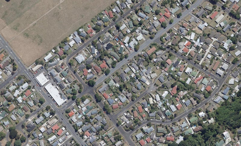 14 Nevada Road, Silverdale, Hamilton - Carousel 1