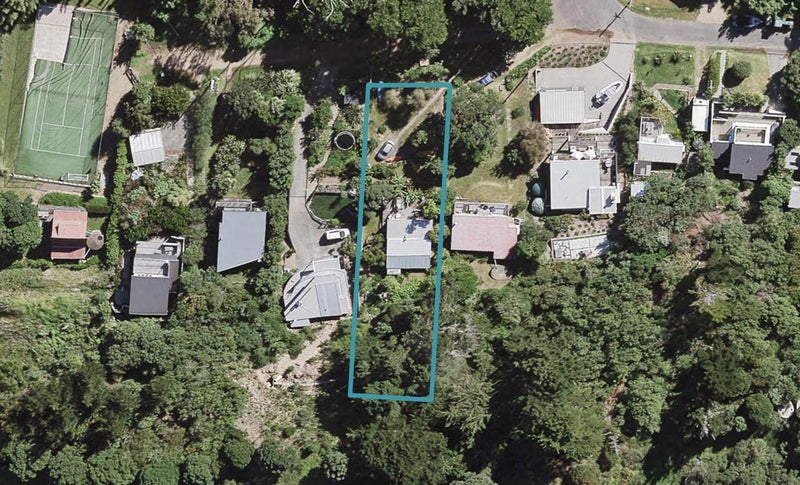 21 Le Roy Road, Onetangi, Waiheke Island - Carousel 1
