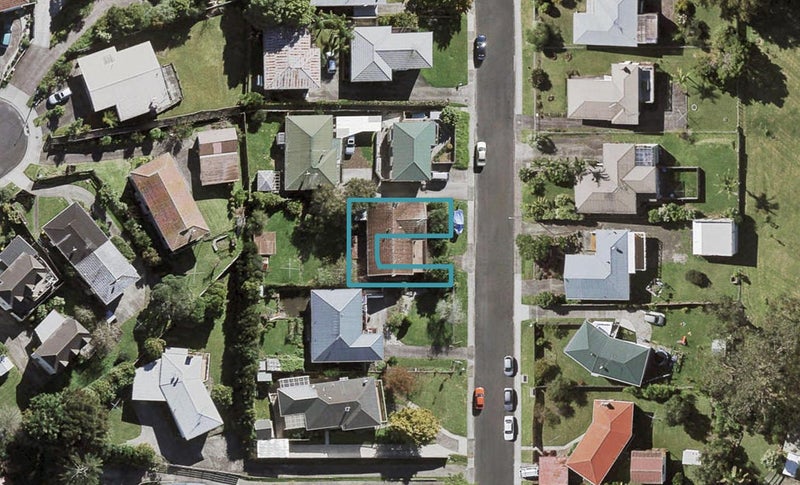 38B Bruce Road, Glenfield, Auckland - Carousel 1