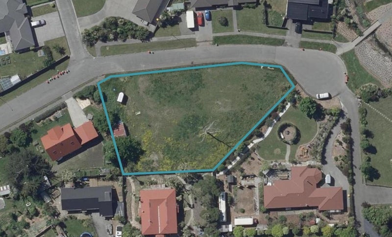 4 Deavoll Place, Heathcote Valley, Christchurch - Carousel 1